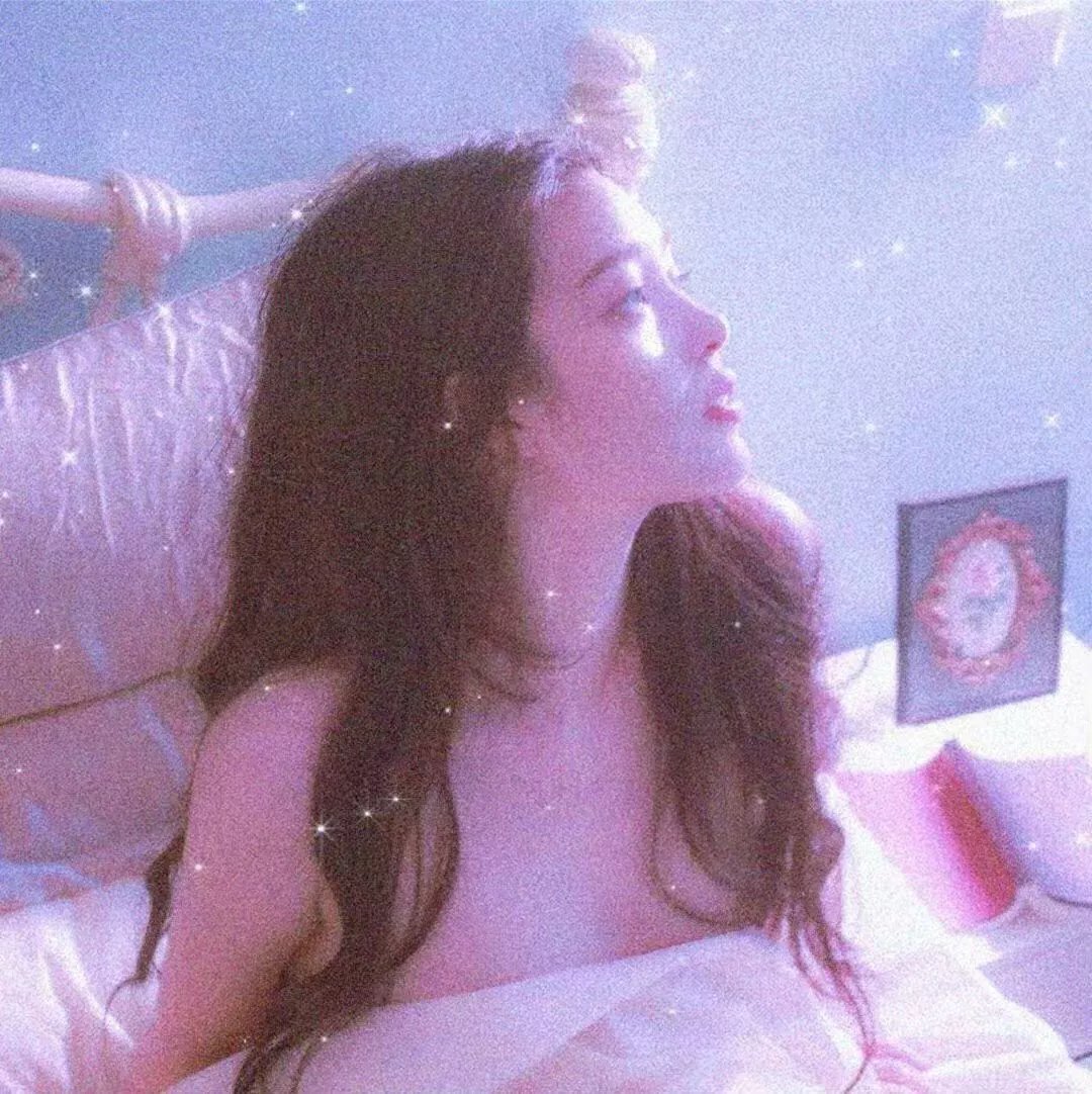 午夜下的刺花