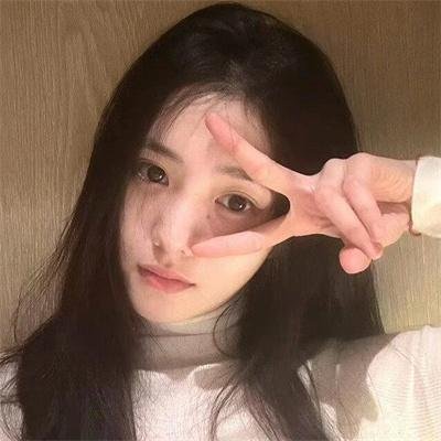 蜜桃女孩